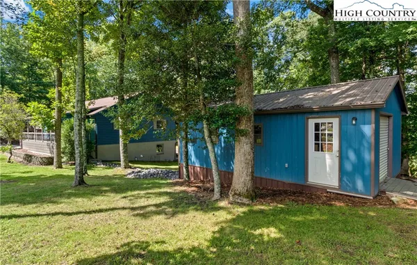 $412,000 | 1502 Greenstreet Drive, Traphill, NC 28685