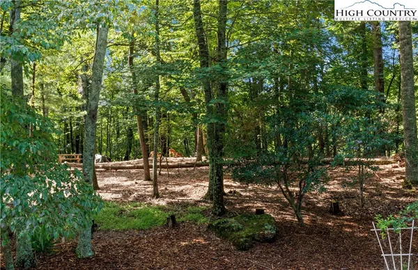 $412,000 | 1502 Greenstreet Drive, Traphill, NC 28685