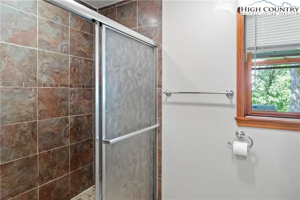 $412,000 | 1502 Greenstreet Drive, Traphill, NC 28685