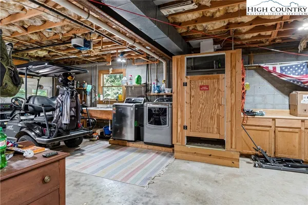 $412,000 | 1502 Greenstreet Drive, Traphill, NC 28685