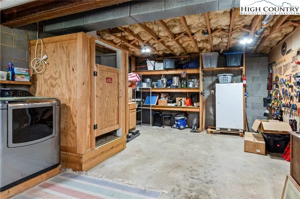 $412,000 | 1502 Greenstreet Drive, Traphill, NC 28685