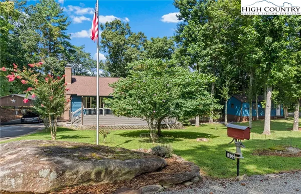 $412,000 | 1502 Greenstreet Drive, Traphill, NC 28685