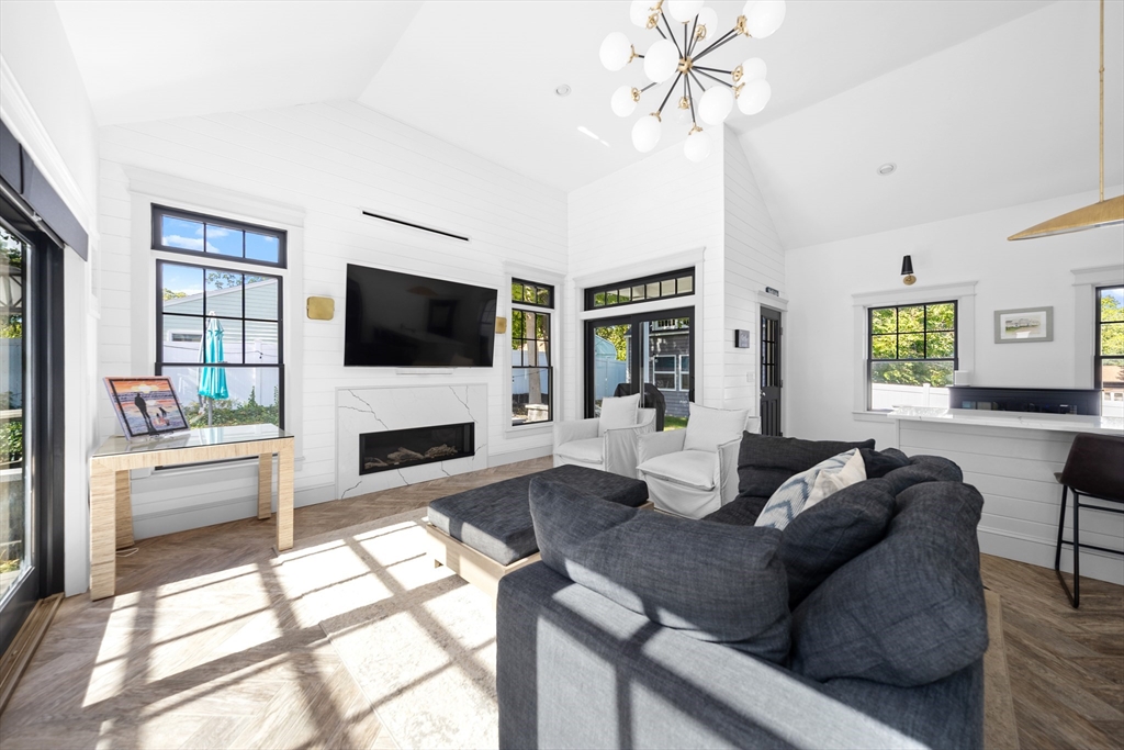 44 Gilford Road Hingham, MA 02043 - Photo 14 of 42