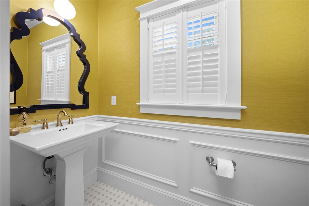 44 Gilford Road Hingham, MA 02043 - Photo 18 of 42