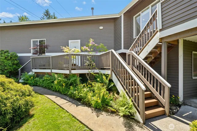 $1,290,000 | 12232 Southeast 80th Way, Newcastle, WA 98056