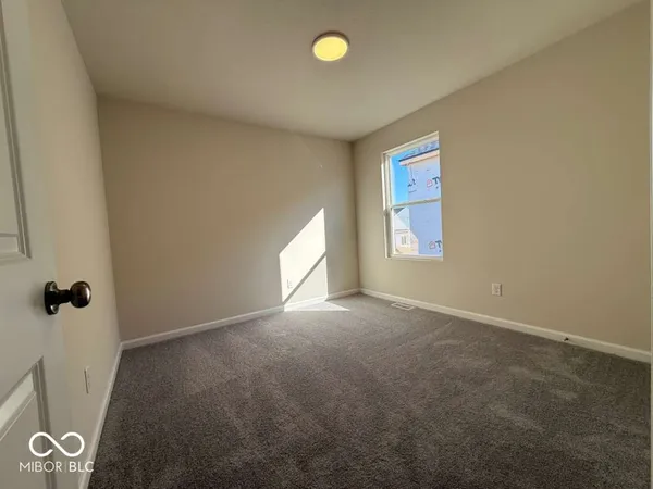 $2,400 | 3815 Sterling Drive, Whitestown, IN 46075