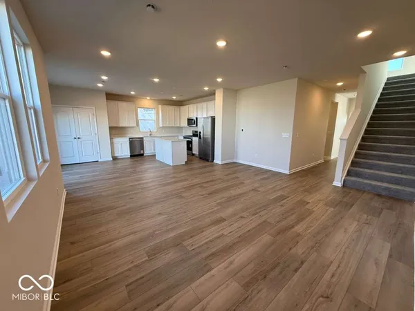 $2,400 | 3815 Sterling Drive, Whitestown, IN 46075