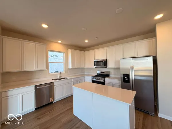 $2,400 | 3815 Sterling Drive, Whitestown, IN 46075