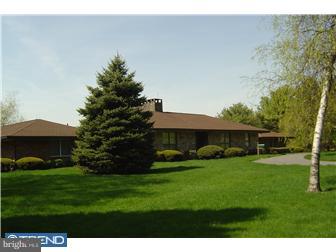 3366 Bingen Road Bethlehem, PA 18015 - Photo 3 of 10 Gallery Image 3