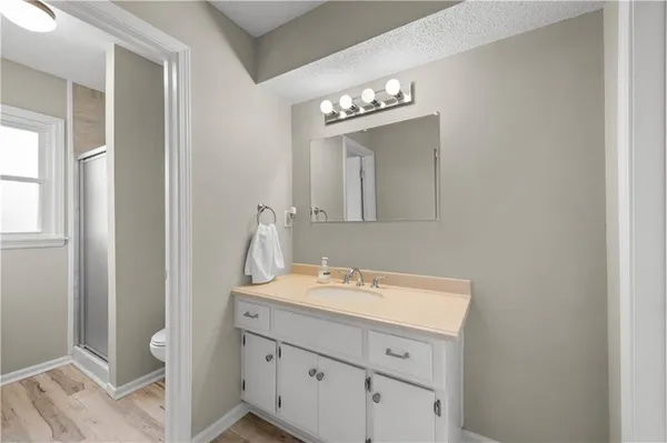 $440,000 | 9912 Knox Drive, Overland Park, KS 66212
