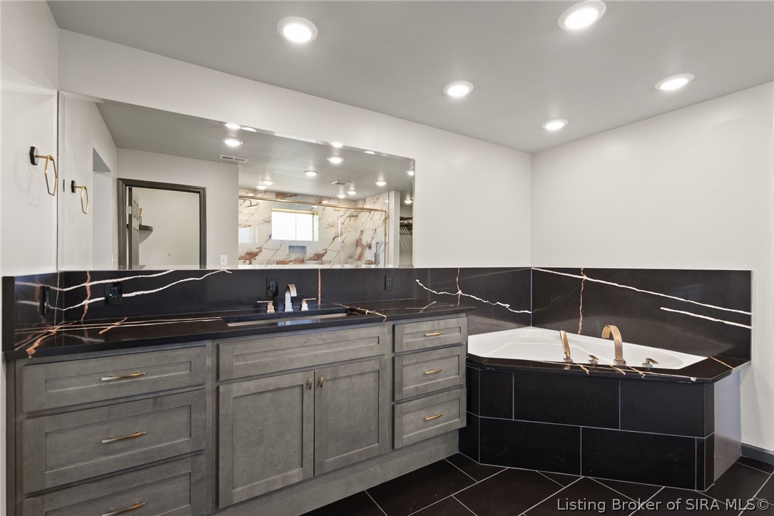 9591 Pekin Road Borden, IN 47106 - Photo 29 of 76