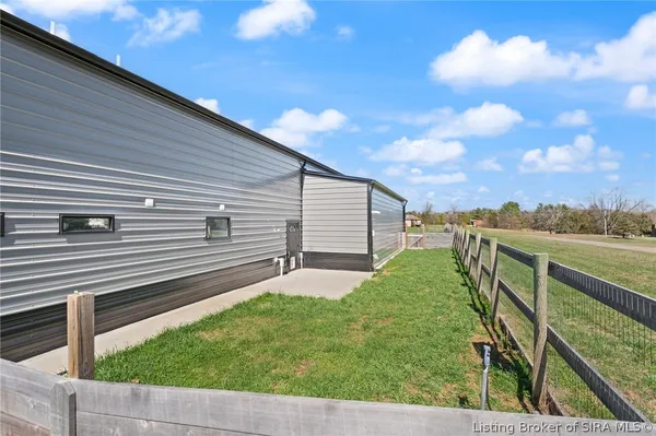 $545,000 | 9591 Pekin Road, Borden, IN 47106