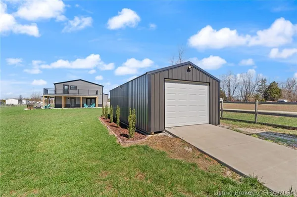$545,000 | 9591 Pekin Road, Borden, IN 47106