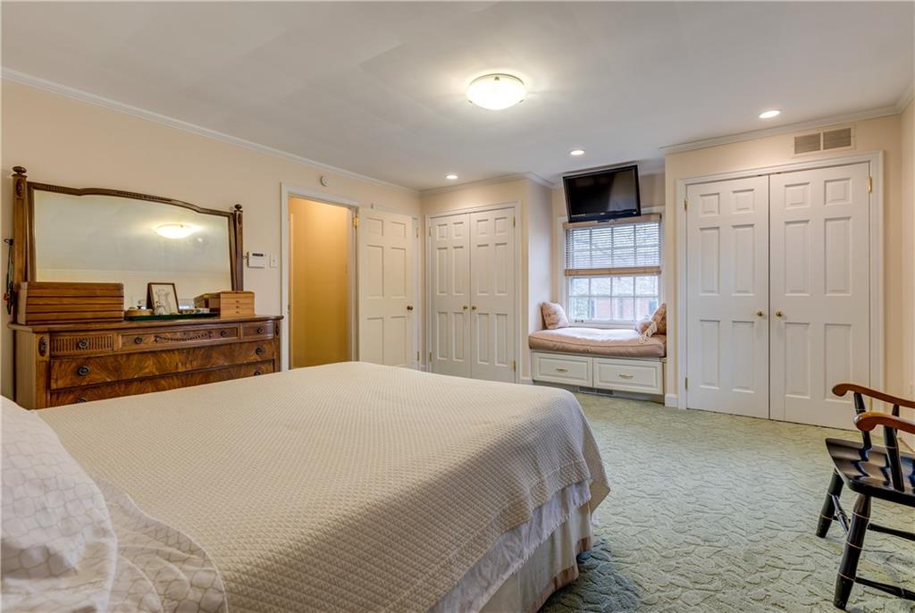 1006 Highmont Road Pittsburgh, PA 15232 - Photo 16 of 25 Gallery Image 16