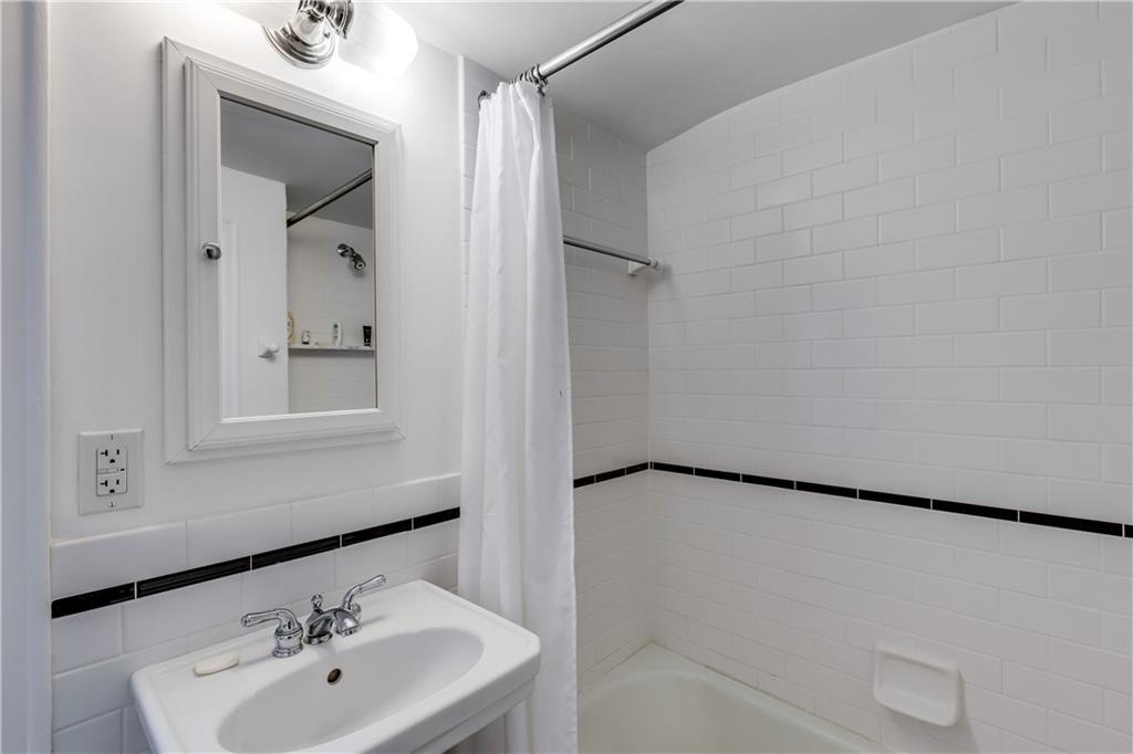 1006 Highmont Road Pittsburgh, PA 15232 - Photo 23 of 25 Gallery Image 23