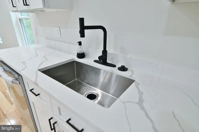 $645,000 | 1034 Greenview Drive, Basye, VA 22810