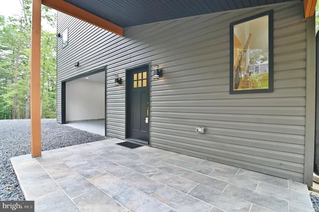 $645,000 | 1034 Greenview Drive, Basye, VA 22810