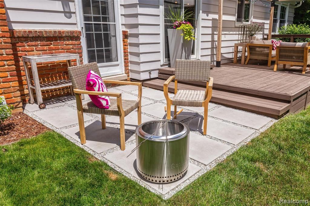 35819 Johnstown Road Farmington Hills, MI 48335 - Photo 60 of 66