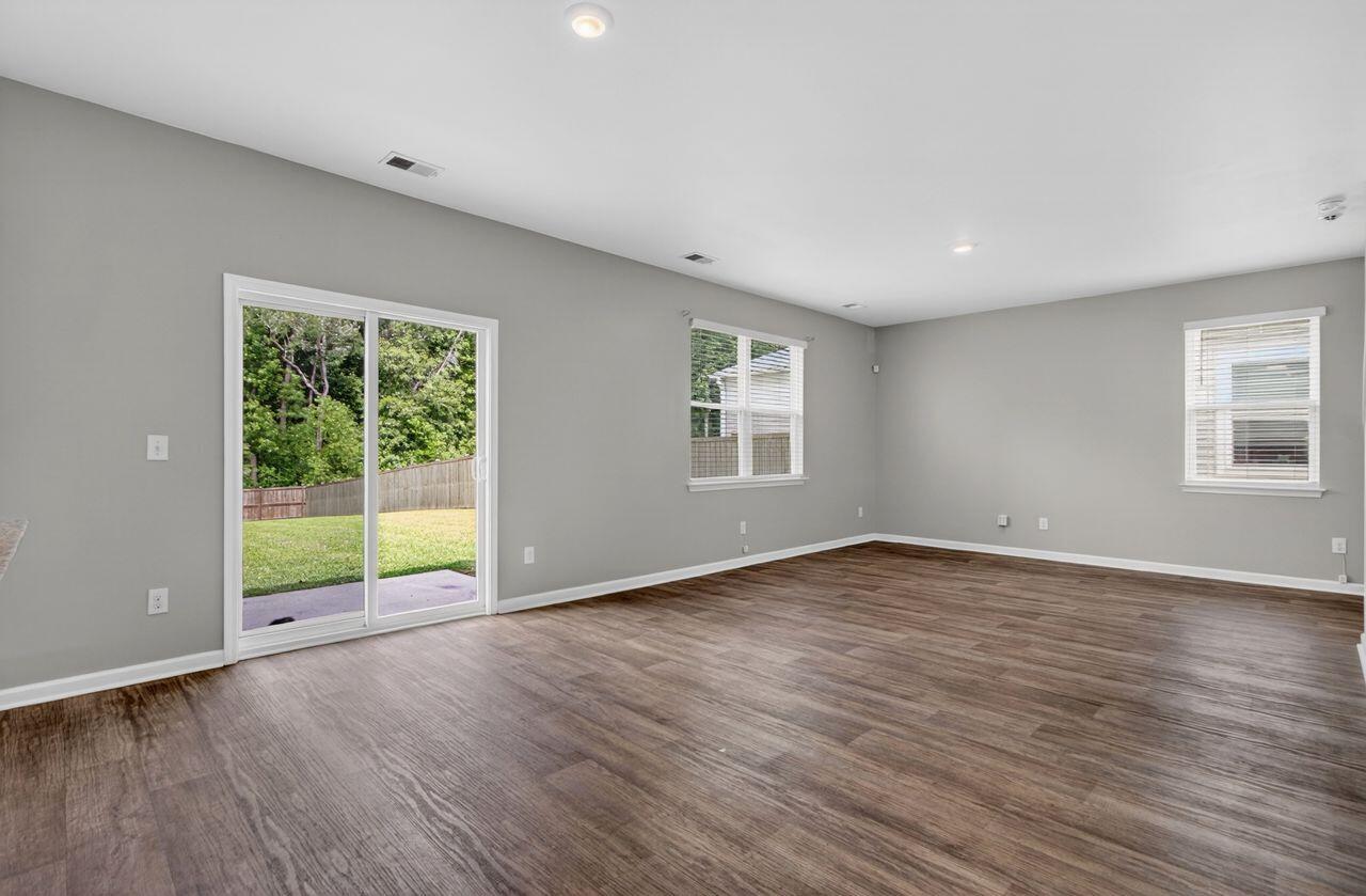 9678 Brandishing Road Ladson, SC 29456 - Photo 11 of 68 __(10)