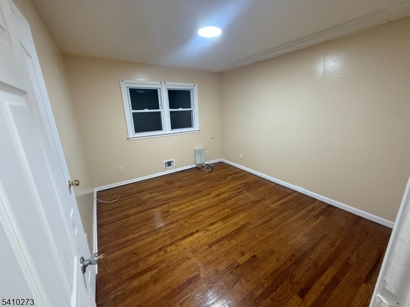 626 Thomas Street Orange, NJ 07050 - Photo 5 of 5