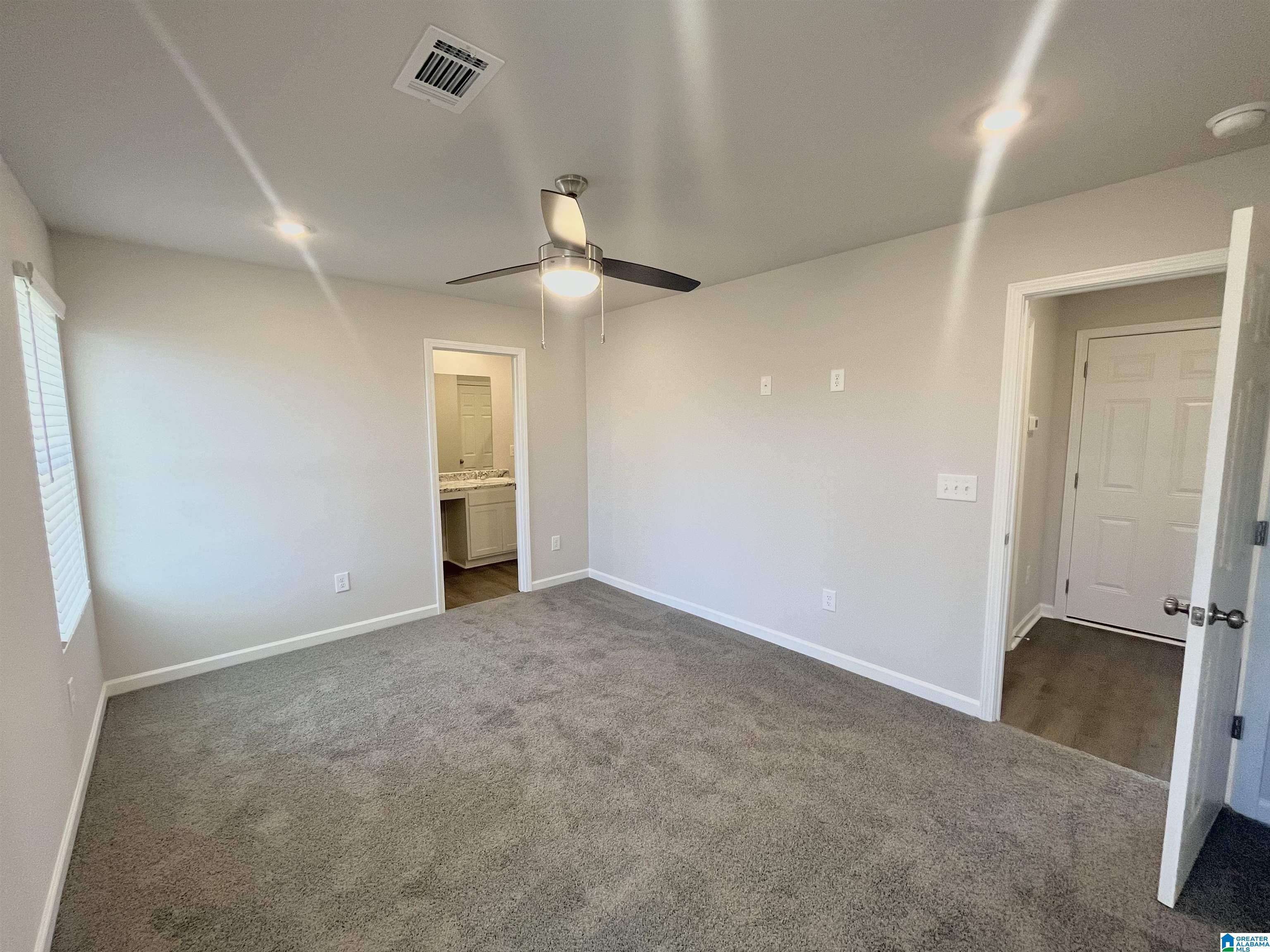 137 Coleman Way Calera, AL 35040 - Photo 4 of 8