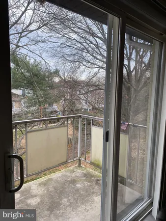 $170,000 | 4256 Buckman Road, Unit 27, Alexandria, VA 22309