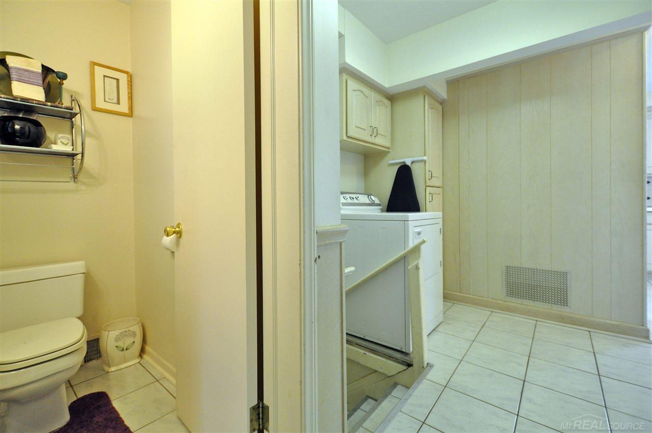 798 Middlesex Road Grosse Pointe Park, MI 48230 - Photo 9 of 36