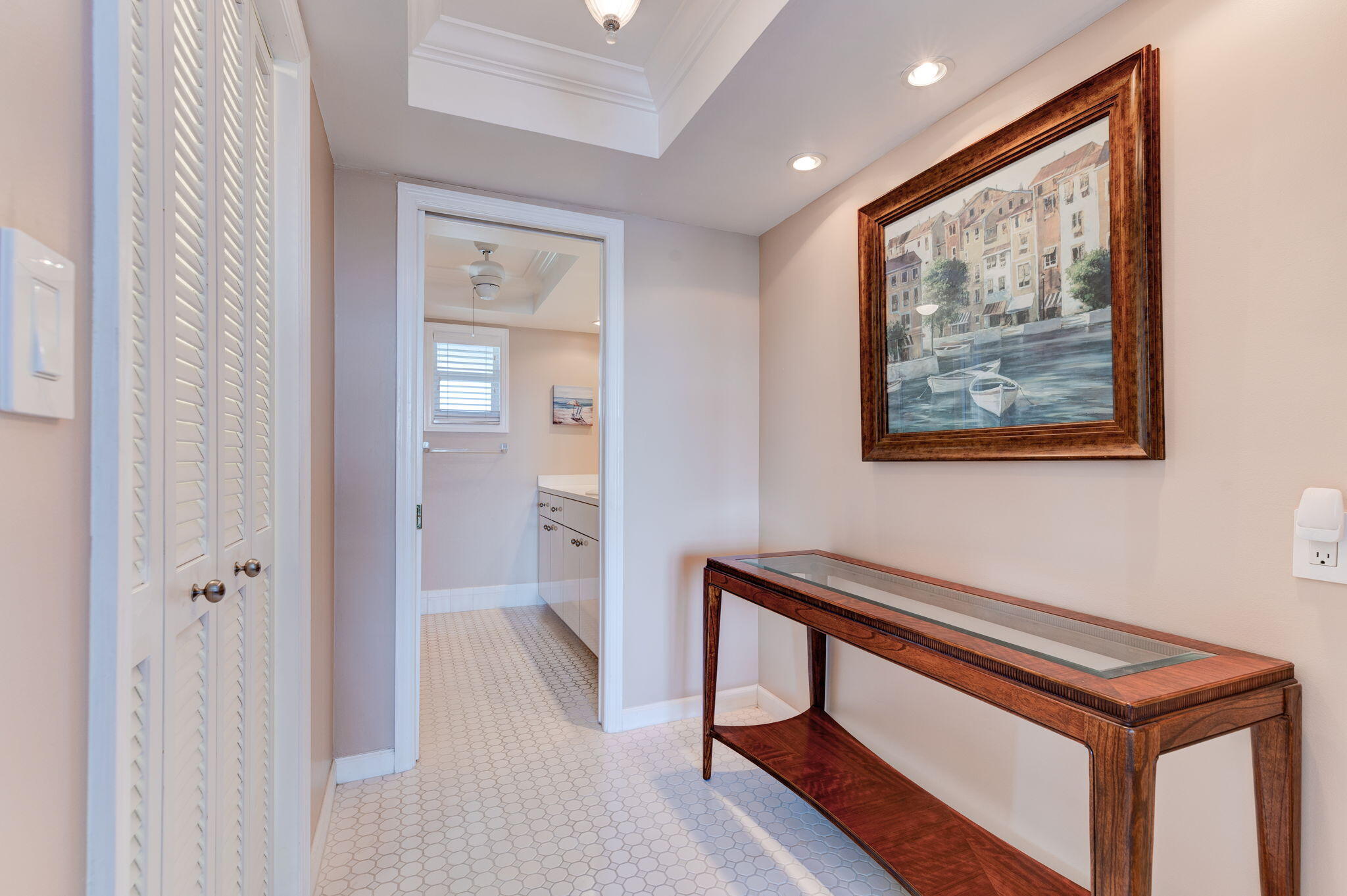 2871 North Ocean Boulevard, Unit R460 Boca Raton, FL 33431 - Photo 13 of 38 Dressing area