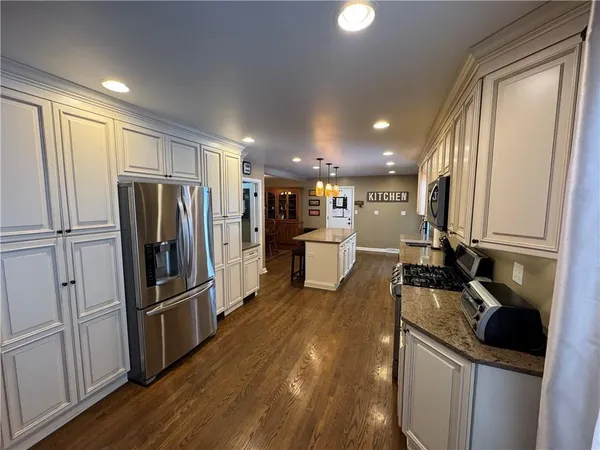 $519,900 | 2072 Boyd School Road, Wampum, PA 16157