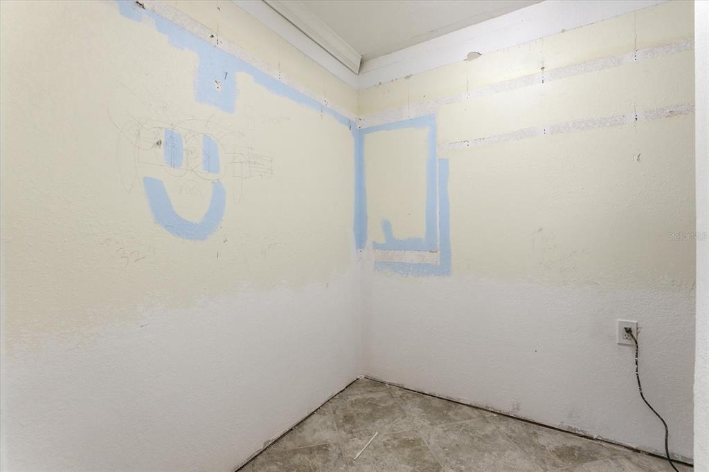 229 Stratford Road Englewood, FL 34223 - Photo 29 of 49 a bathroom with a shower