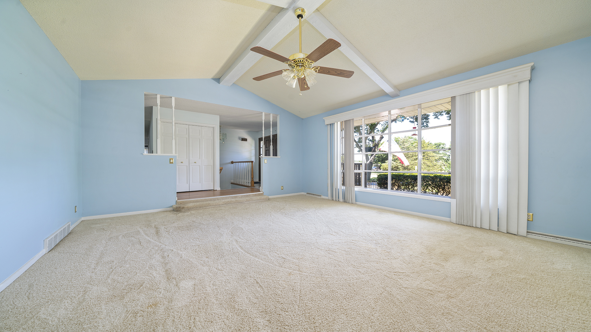 861 Riverside Drive Dixon, IL 61021 - Photo 5 of 33 a view of a livingroom with a ceiling fan and window