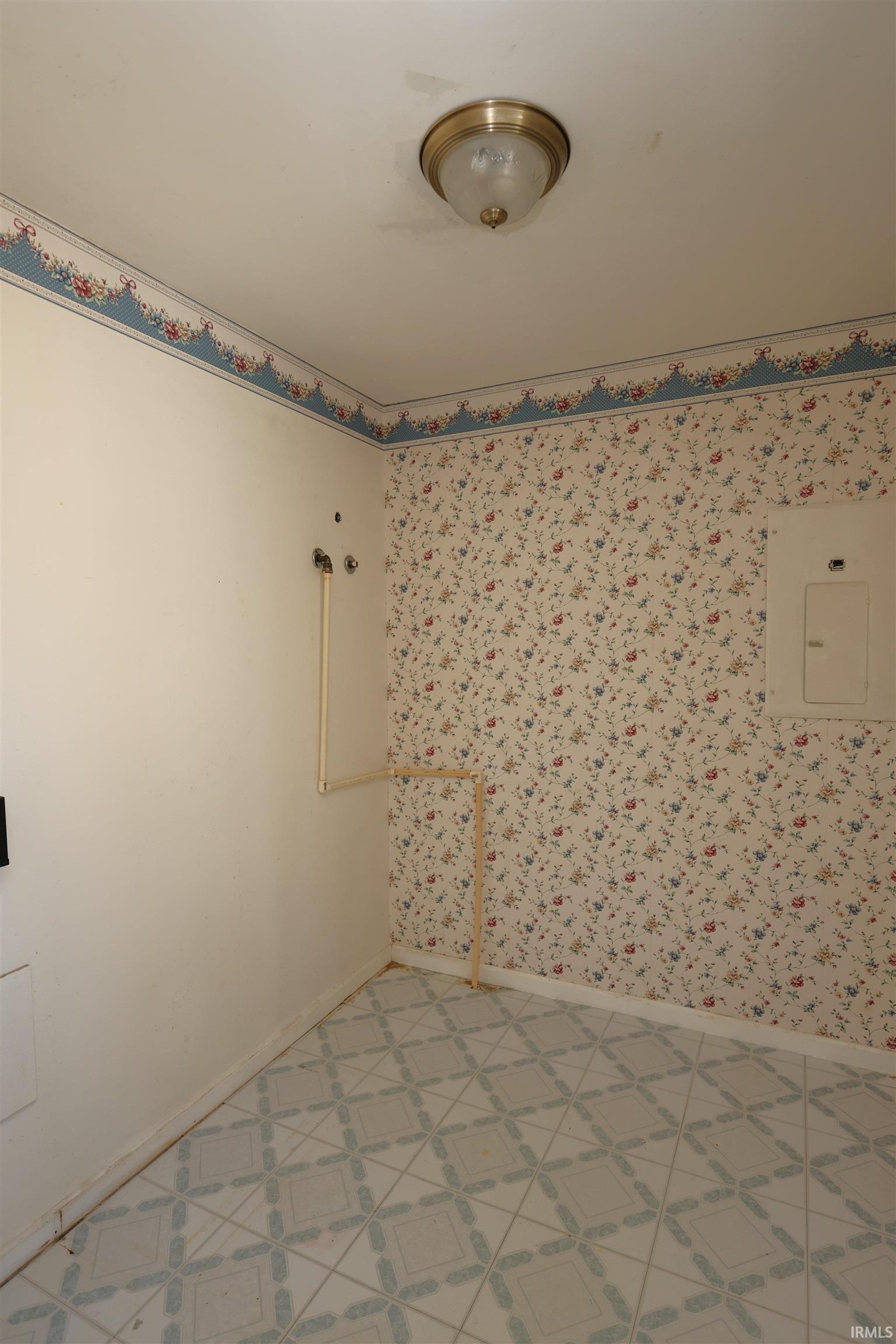 110 Greenberry Street Sweetser, IN 46952 - Photo 11 of 23