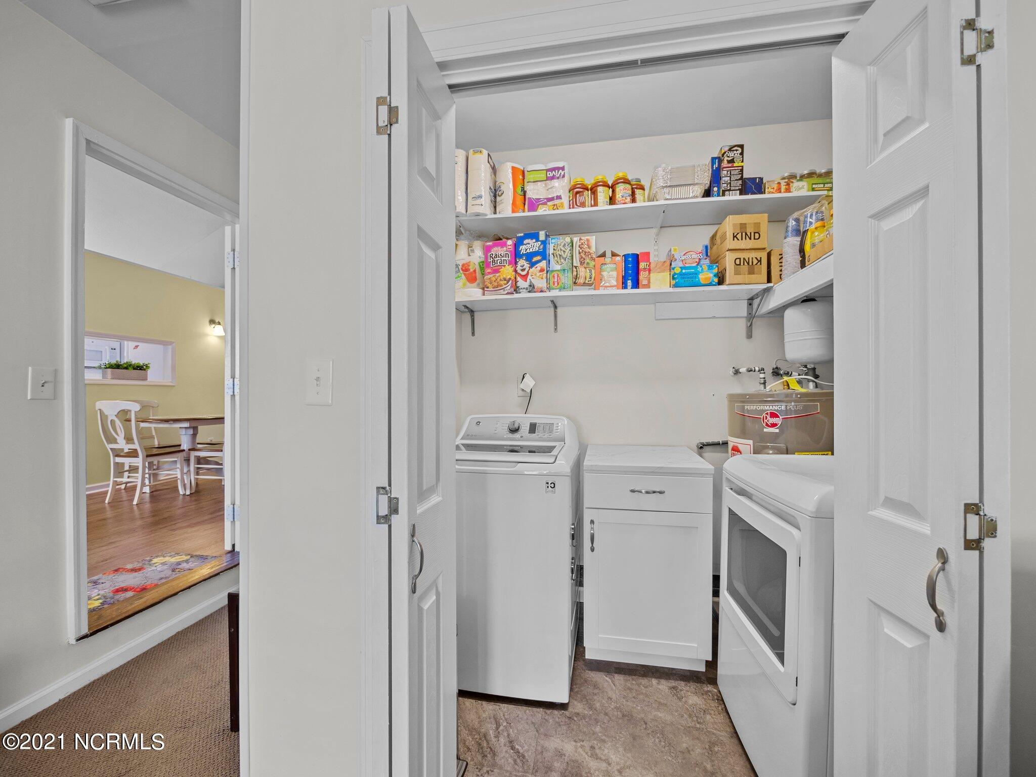2046 Foxhorn Road Jacksonville, NC 28546 - Photo 29 of 37 Laundry Area