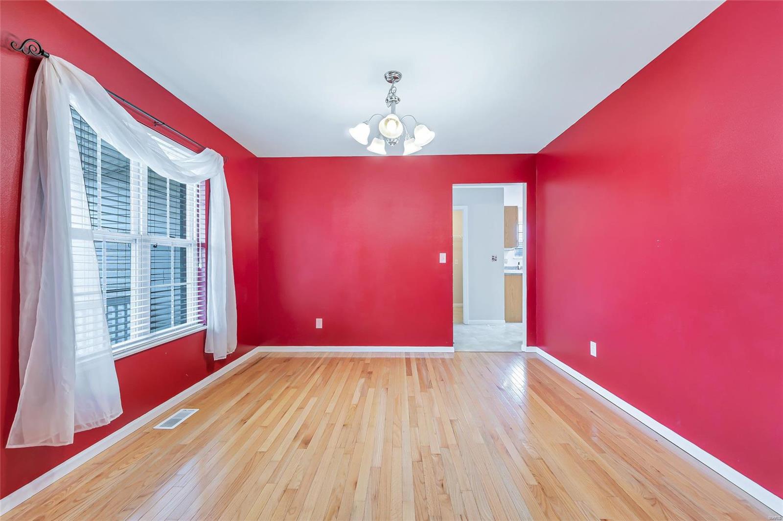 401 Mockingbird Lane Waterloo, IL 62298 - Photo 13 of 33 Gallery Image 13