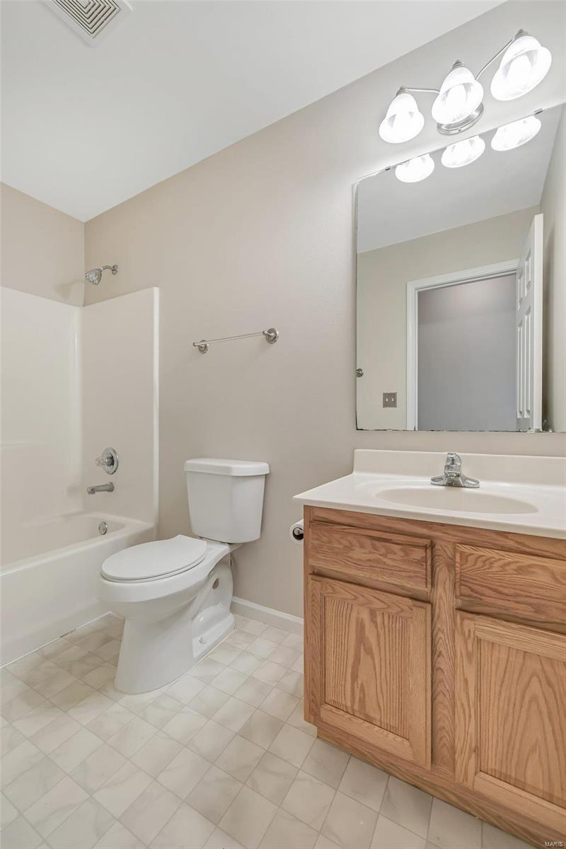 401 Mockingbird Lane Waterloo, IL 62298 - Photo 16 of 33 Gallery Image 16
