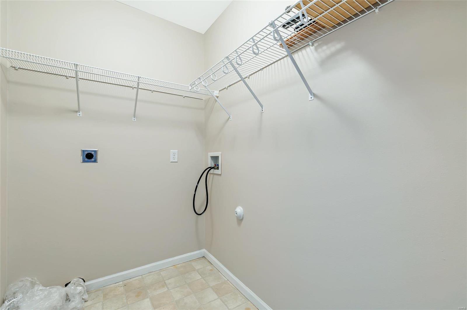 401 Mockingbird Lane Waterloo, IL 62298 - Photo 24 of 33 Gallery Image 24