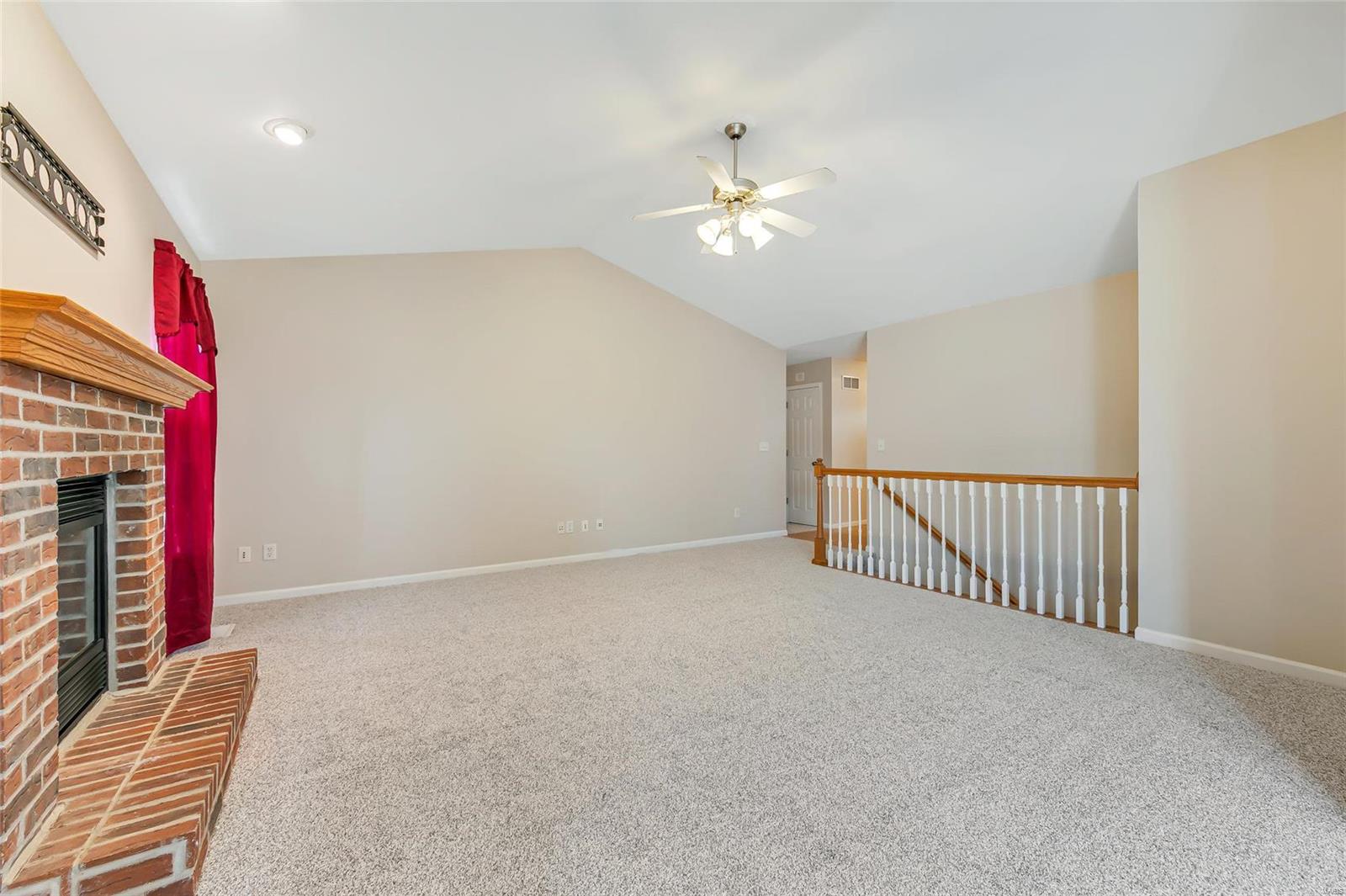 401 Mockingbird Lane Waterloo, IL 62298 - Photo 4 of 33 Gallery Image 4