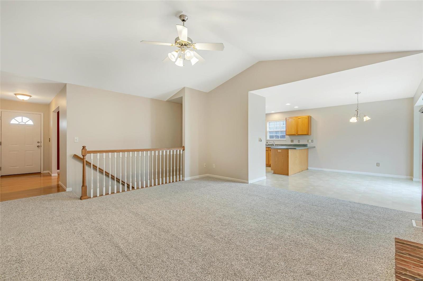 401 Mockingbird Lane Waterloo, IL 62298 - Photo 5 of 33 Gallery Image 5