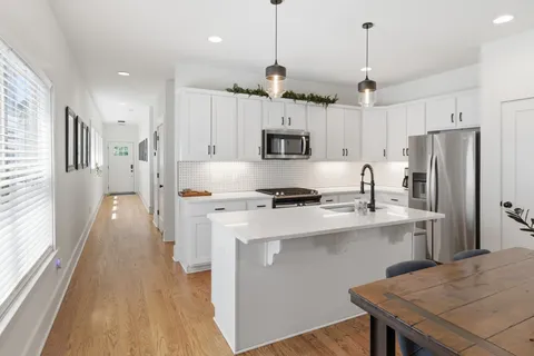 $650,000 | 1633 A Northview Avenue, Nashville, TN 37216