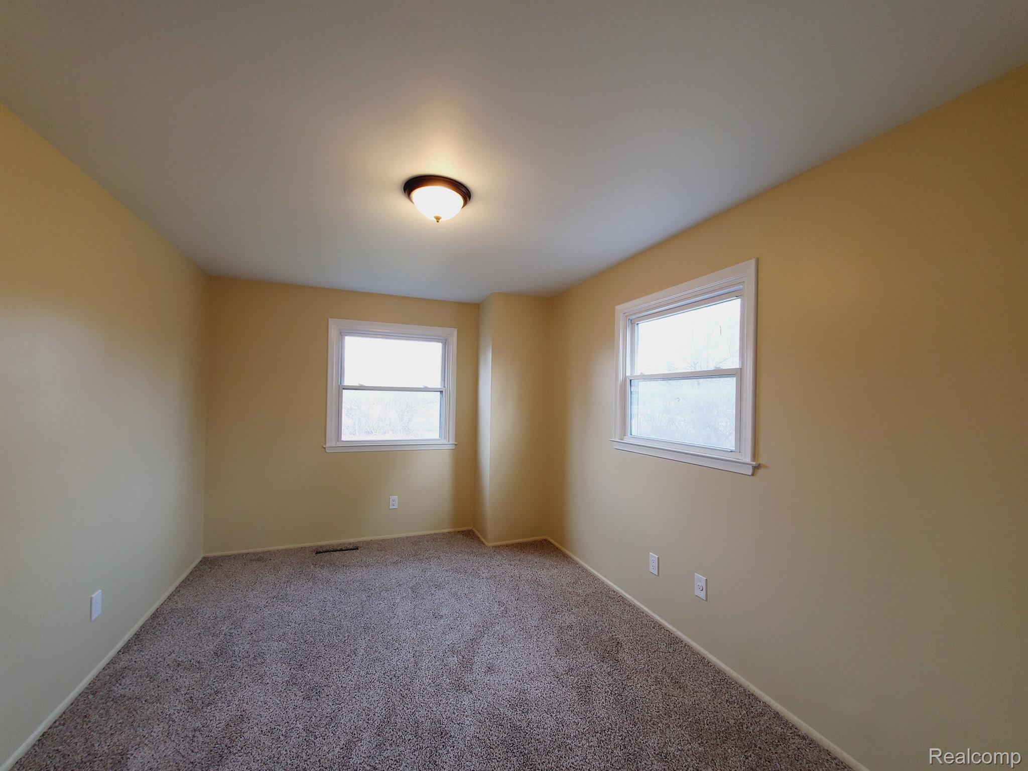 1121 West Cook Road Grand Blanc, MI 48439 - Photo 25 of 47 Gallery Image 25