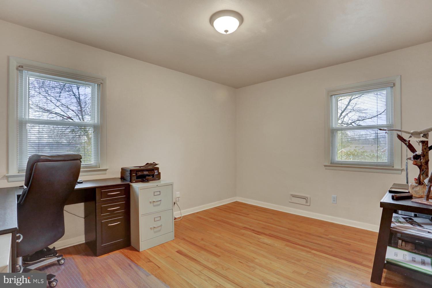 709 Hampton Court Road Harrisburg, PA 17112 - Photo 20 of 32 Bedroom 3
