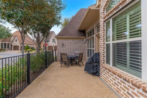 $785,000 | 6166 Stapleford Circle, Dallas, TX 75252