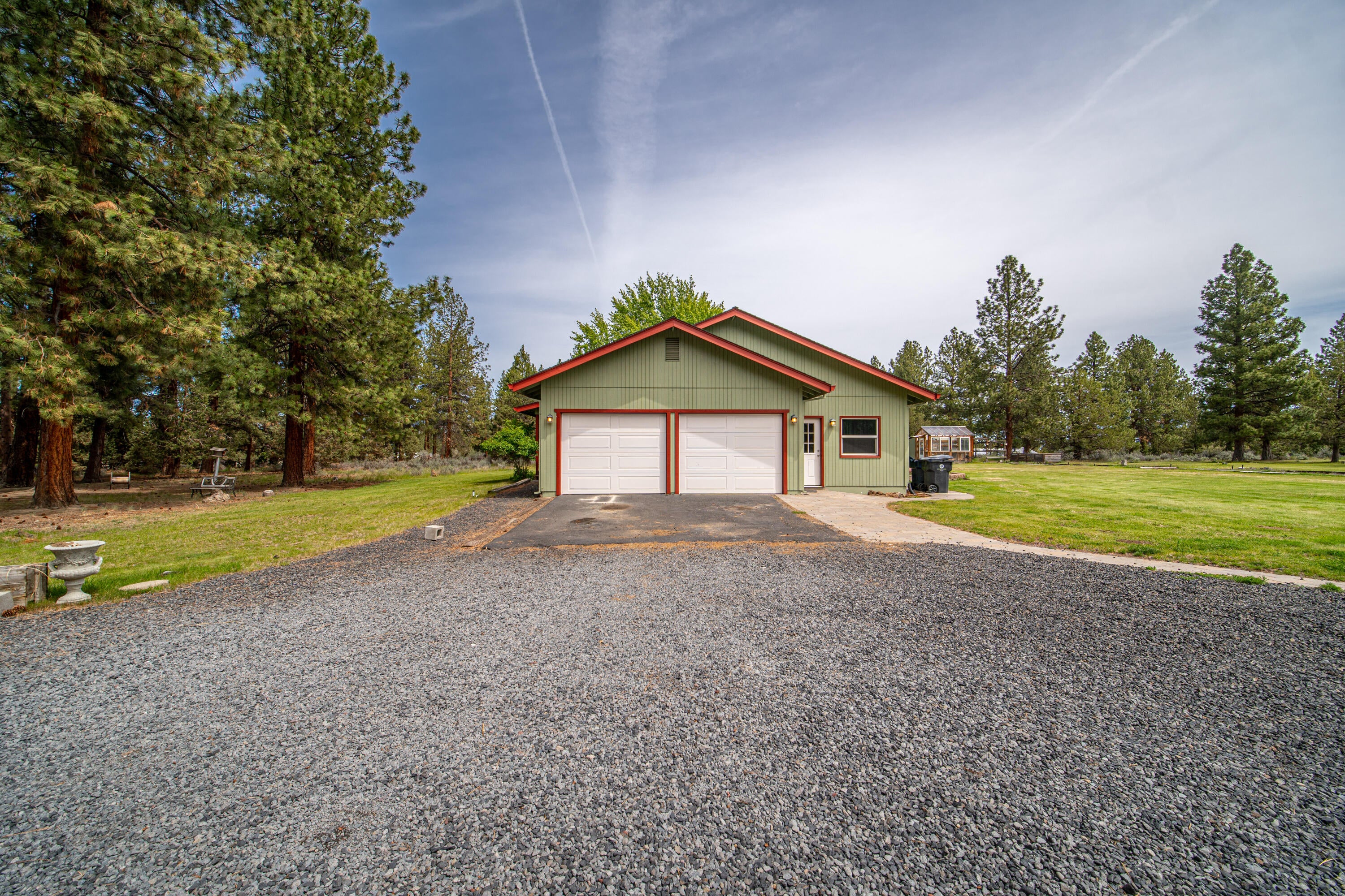 60518 Billadeau Road Bend, OR 97702 - Photo 44 of 57 76 (1)