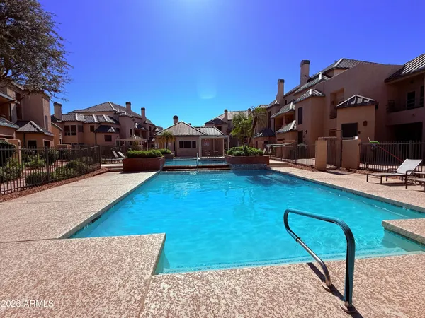 $1,950 | 101 North 7th Street, Unit 160, Phoenix, AZ 85006