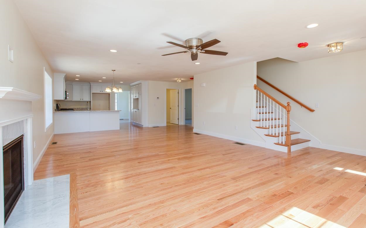 13 Redwood Road Pelham, NH 03076 - Photo 14 of 33