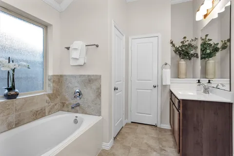 $420,000 | 428 Auburn Pines Drive, Montgomery, TX 77316