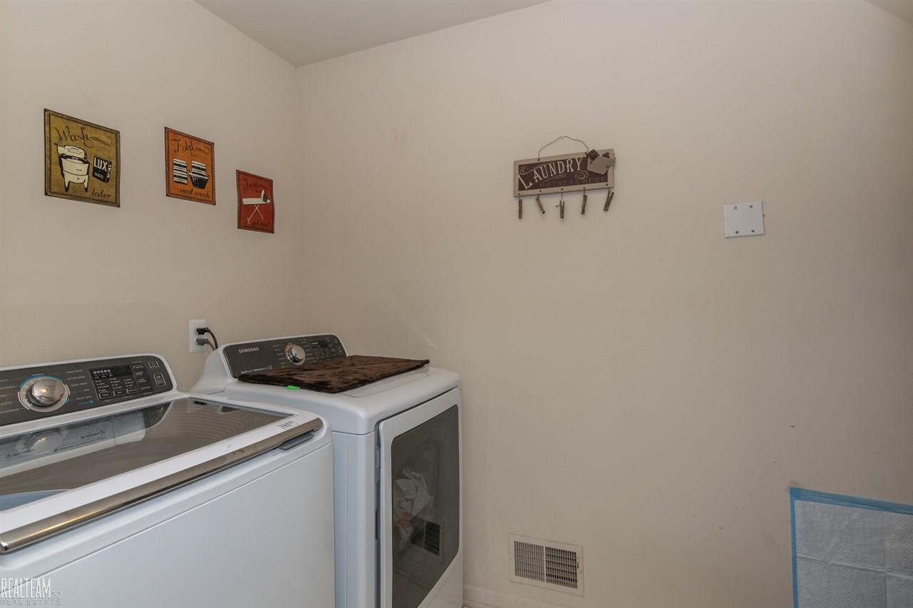 45685 Rathmore Drive Macomb, MI 48044 - Photo 25 of 26 31365331-25.JPG