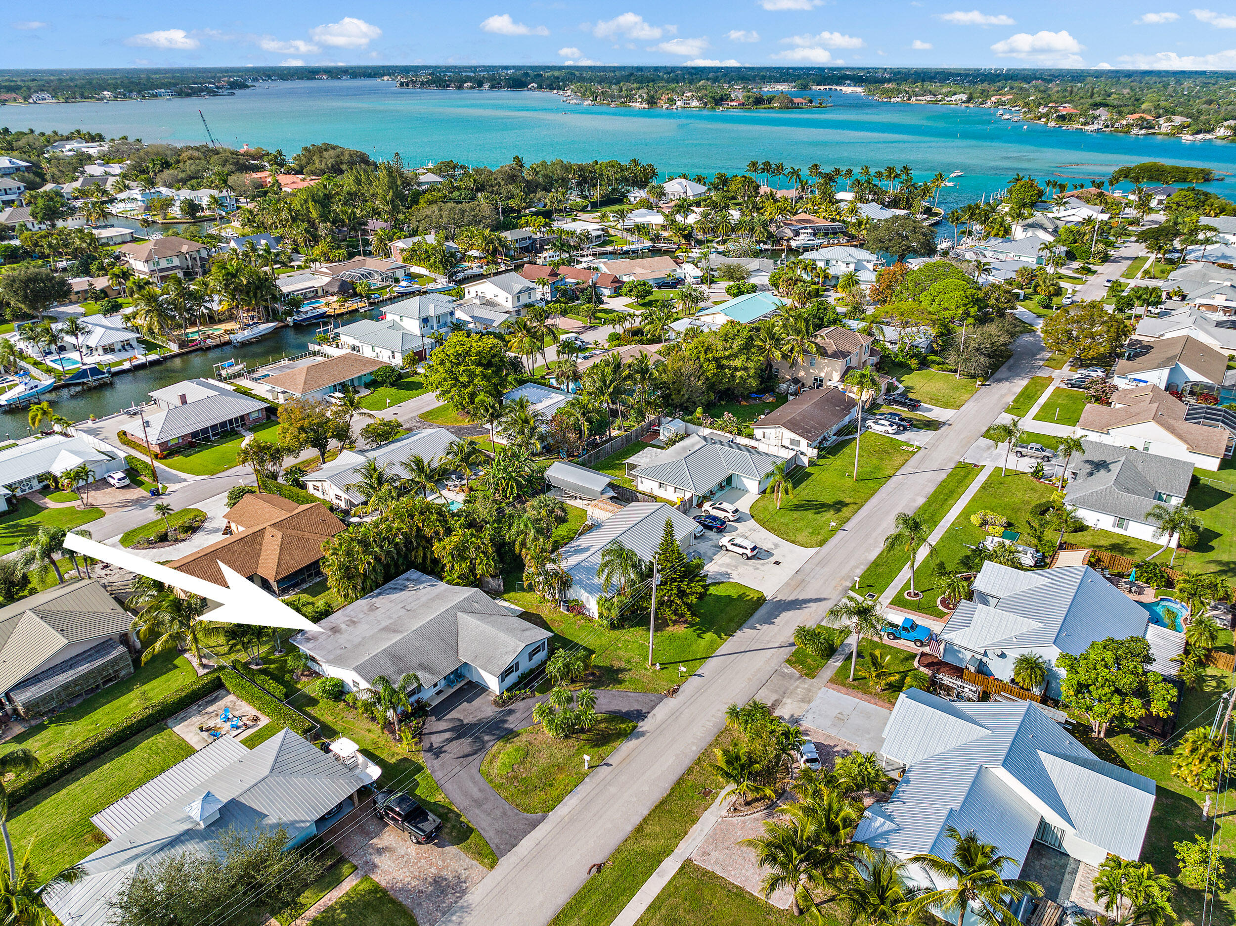 924 Marlin Drive Jupiter, FL 33458 - Photo 1 of 26 924 Marlin Dr MLS-28