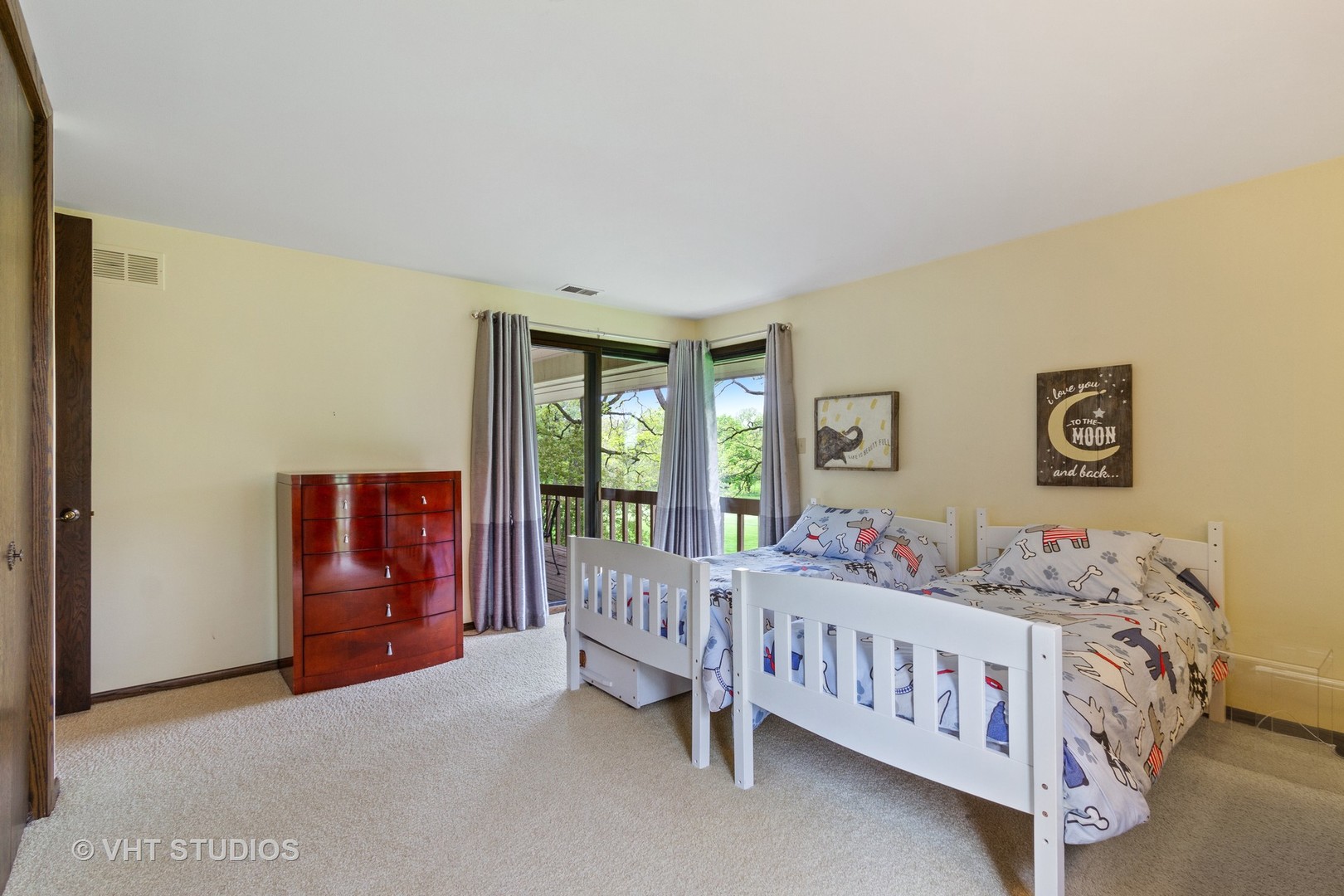 517 Aberdeen Road Frankfort, IL 60423 - Photo 21 of 30 a bedroom with a bed and a window