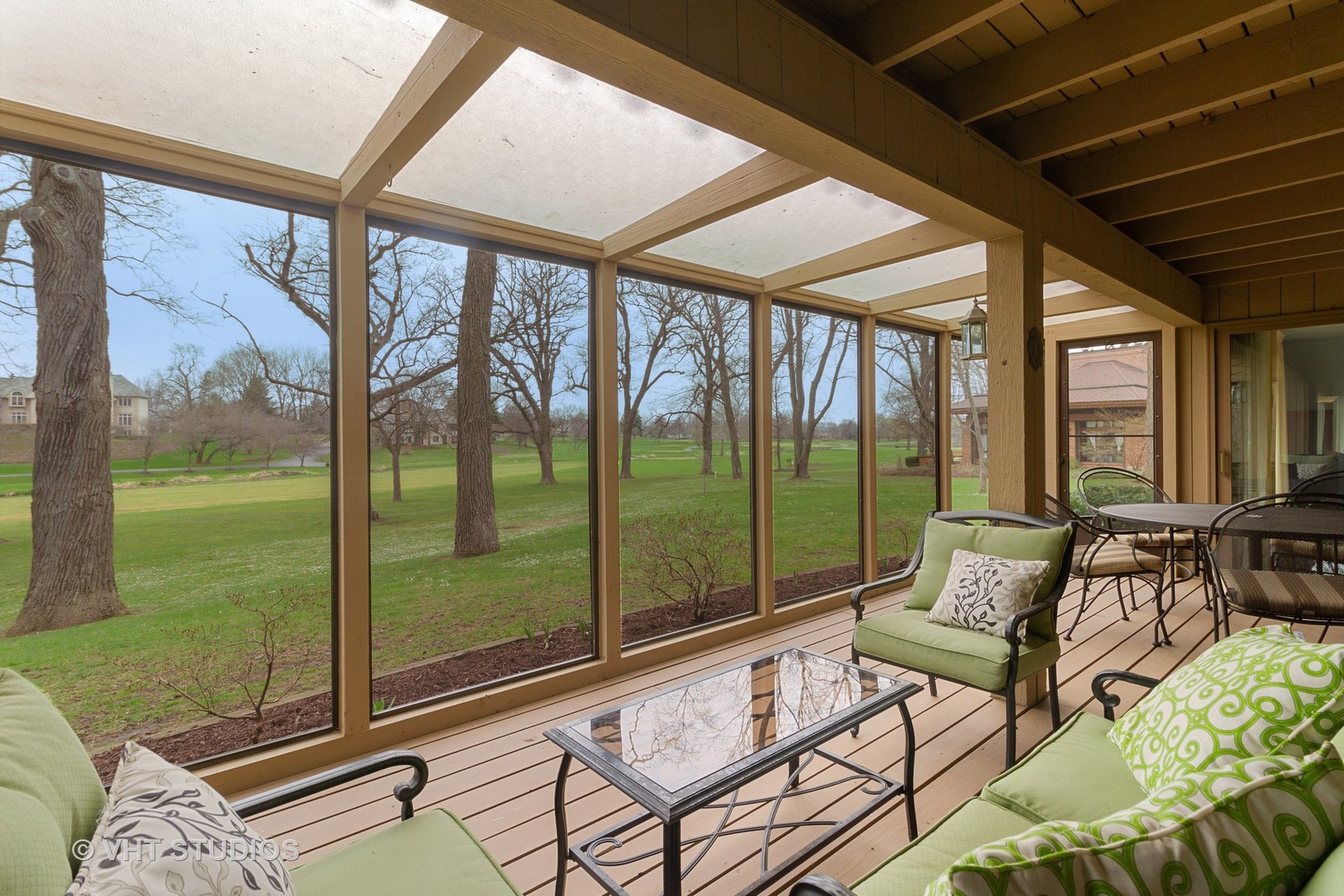 517 Aberdeen Road Frankfort, IL 60423 - Photo 10 of 30 a living room with hardwood floor and furniture